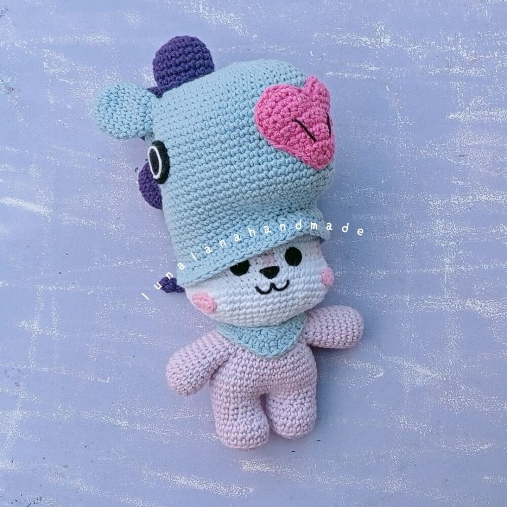 mang BT21 amigurumi y su mascara